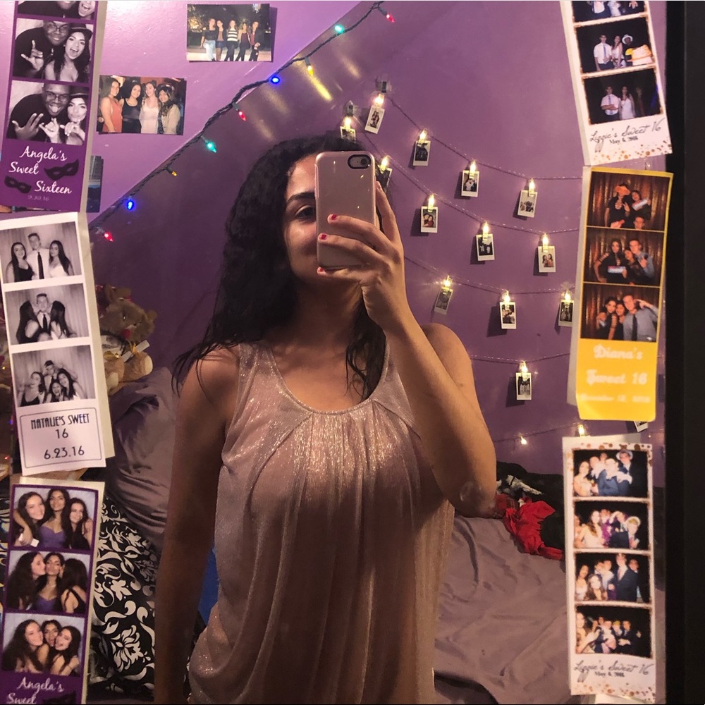 SPARKLY, CHIC BLOUSE NEW YORK & COMPANY